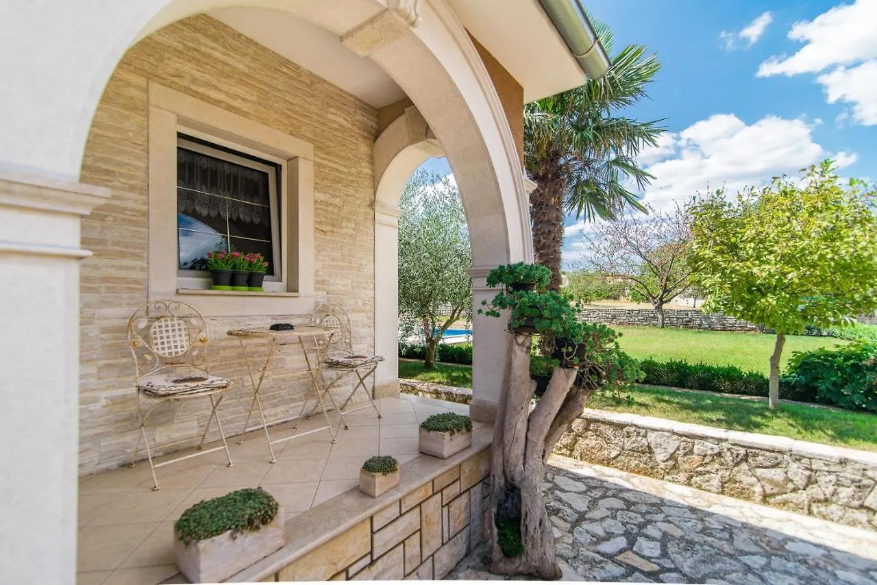 Villa Ruza Selina